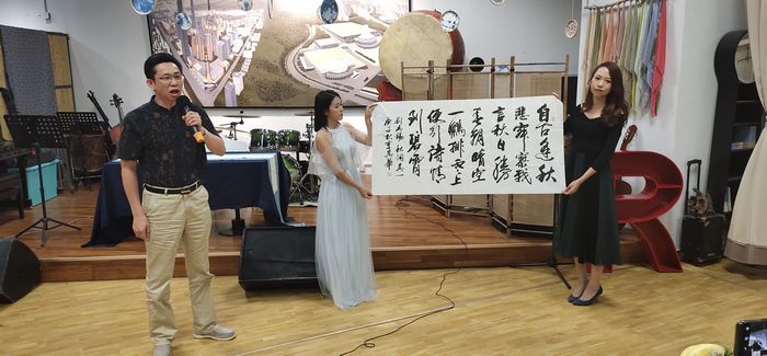 第六届青秀区中秋诗会在南宁举行，伍迁获2020年度＂青秀诗人＂奖(图3)